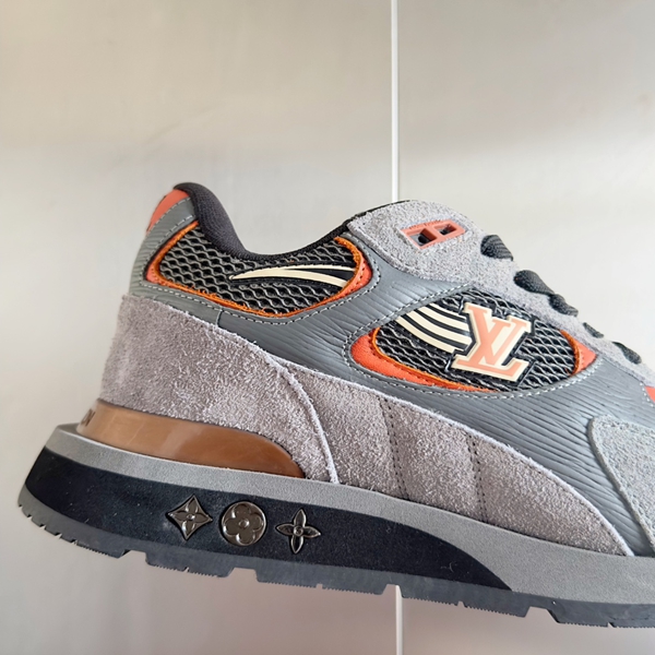 ルイヴィトン靴着用イメージ